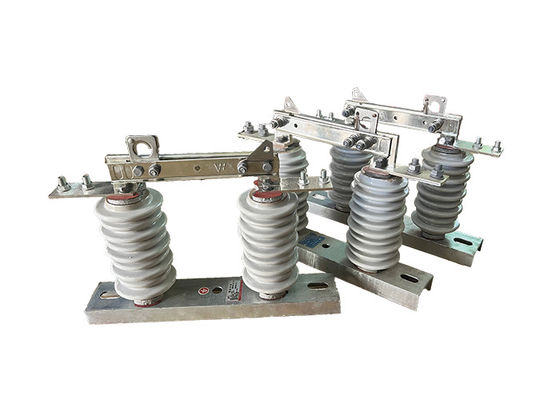Porcelain High Voltage Electrical Isolator For Breaking Group Operated Disconnect Switches 700Pa Wind Pressure