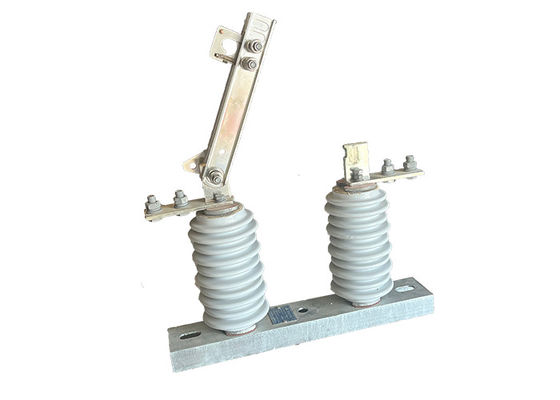 Automatic Protection Outdoor Disconnector Switch GW9 Series Single Phase High Voltage Porcelain Disconnect Switch