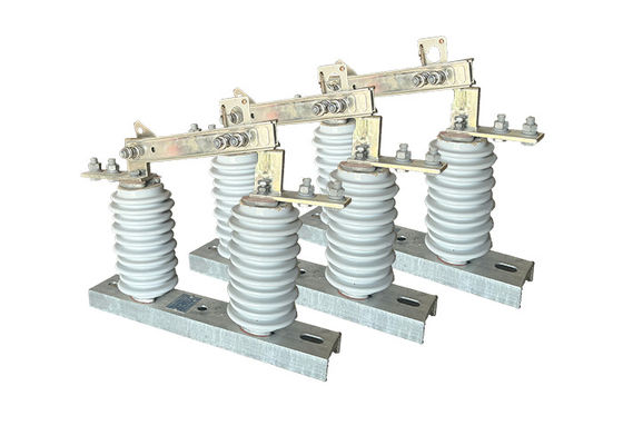 Ceramic High Voltage Isolator Switch 12kV-36kV Ac Power Vertical Break Switch For Outdoor Distribution System
