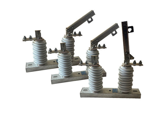 Loadbuster HV Isolator Switch Single Phase Vertical Break Switch With Easy Installation With Vacuum Circuit Breaker