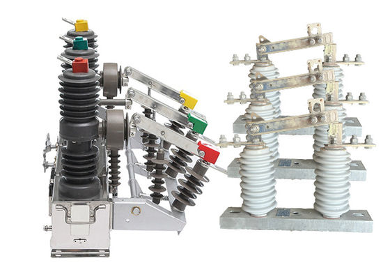 Pole Mounted Circuit Breaker Fixed Installation Automatic Reset Mode Operated With High Voltage Disconnect Switch